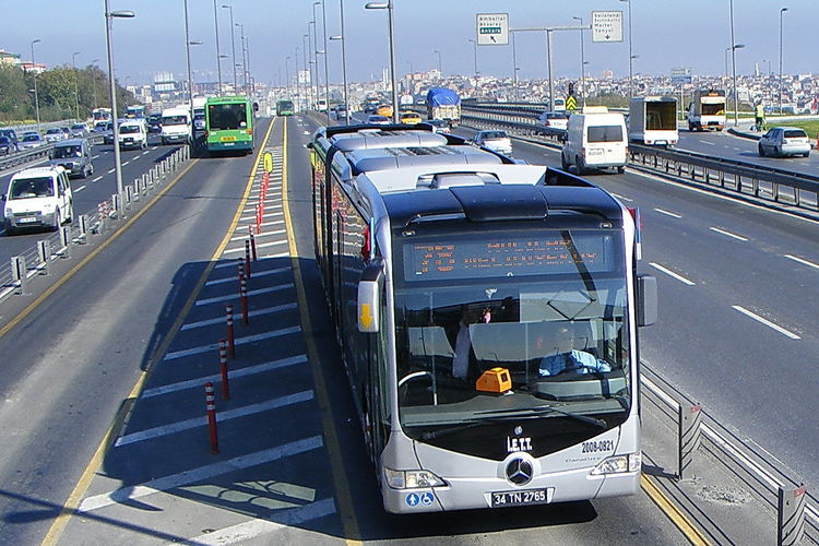 İstanbul’a MÜJDE! Yeni Metrobüs hatları geliyor!