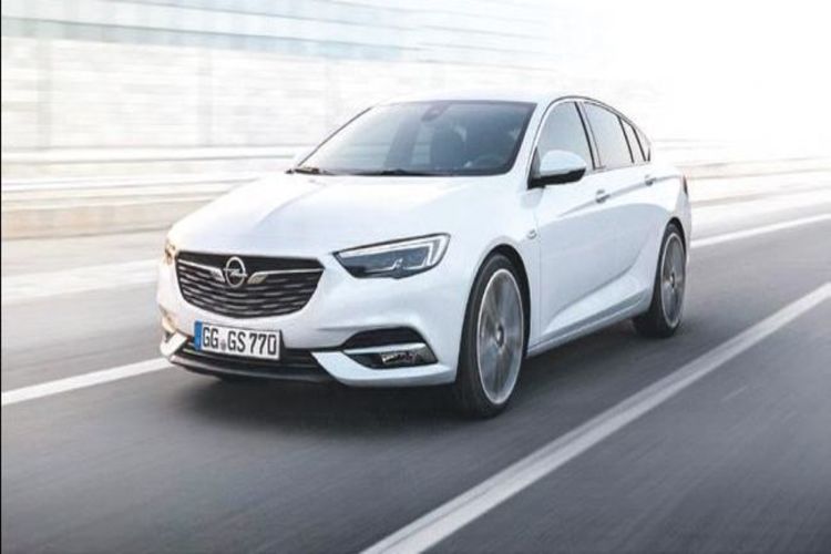 Opel Insignia yeniledi