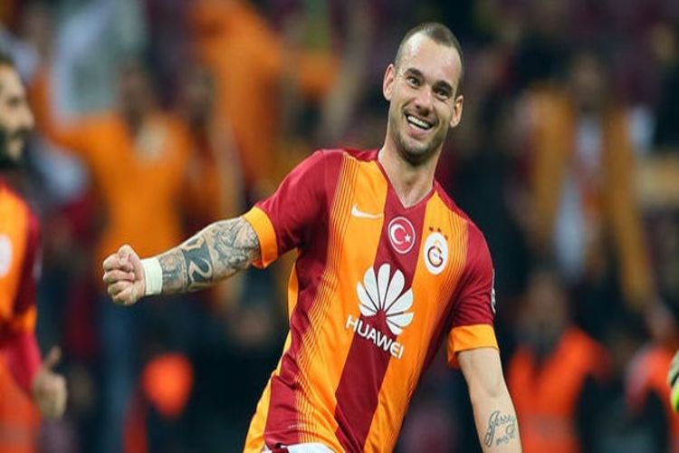 Sneijder’e Çin’den rekor teklif!