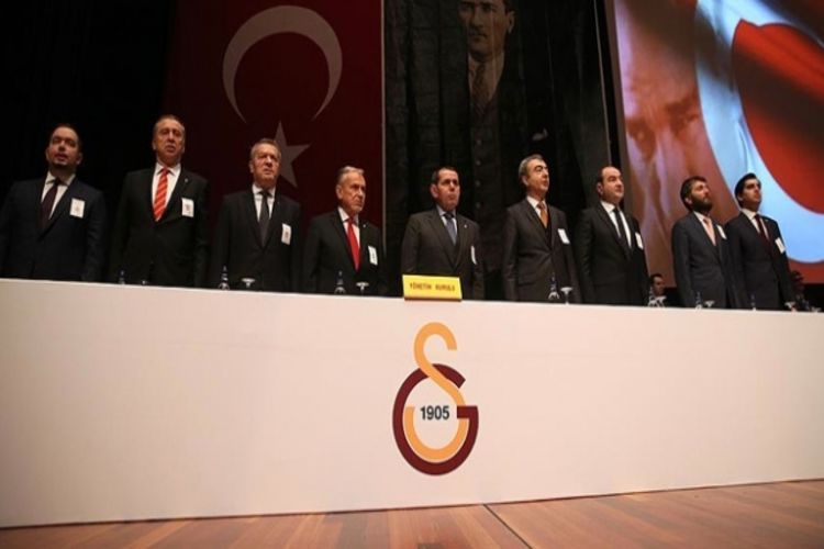 Galatasaray Divan Kurulu’nda gerginlik yaşandı