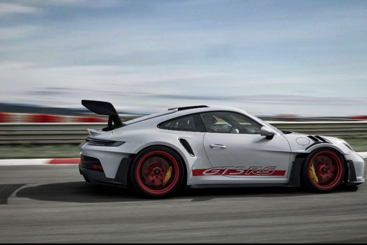 Yüksek performans için özel olarak üretildi: Yeni Porsche 911 GT3 RS