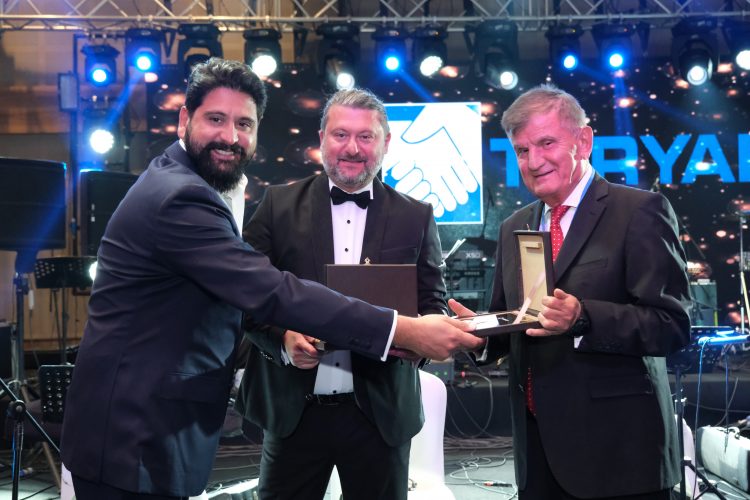 Turyap Holding, 37. yaşını görkemli bir organizasyonla kutladı