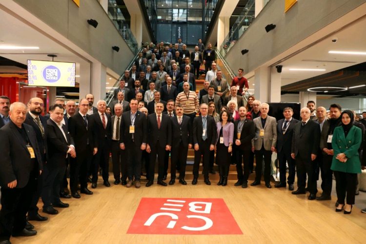 Akıllı ve sürdürülebilir kentler odaklı Teknopark İstanbul girişimleri belediye başkanları ve iş insanlarına anlatıldı