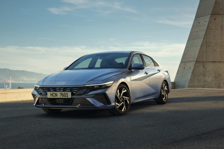 Sportif Sedan Yeni Hyundai ELANTRA Türkiye’de Satışa Sunuldu