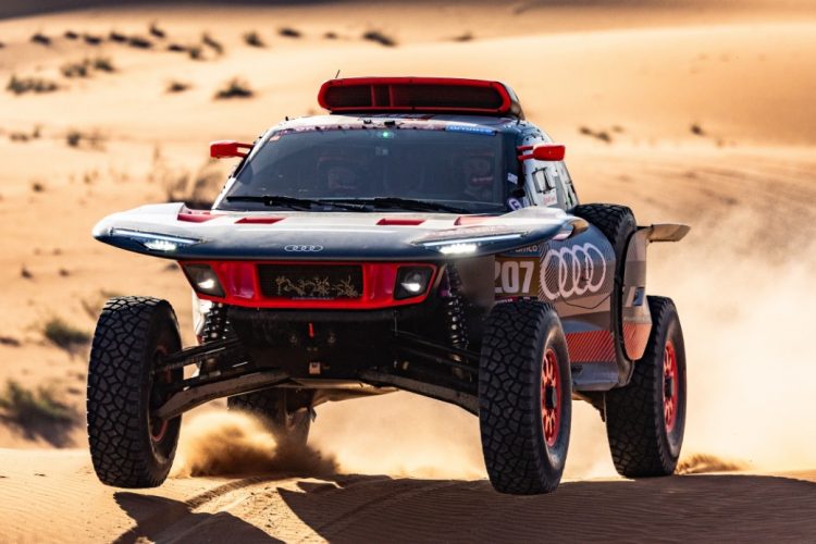 Audi konsept aracıyla Dakar Rallisi’nde zafer elde etti