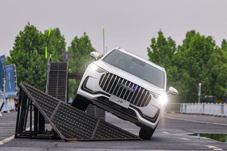 JAECOO Ailesi Üstün Sürüş Özellikleriyle Küresel Katılımcıların Beğenisini Kazandı!